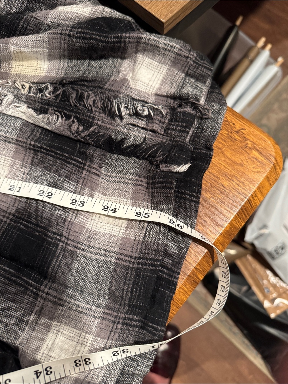 Women's Almost Famous Plaid Button Down Shirt L Black White guc - Picture 6 of 7